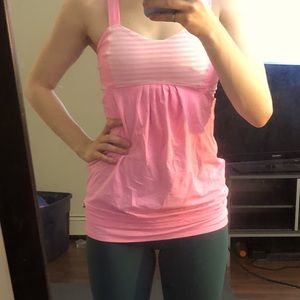 Lululemon tank with built in bra